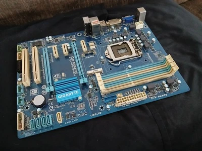 Gigabyte GA-B75-D3V LGA1155 DDR3 Motherboard - Image 1 of 3