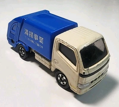 Camión de limpieza de residuos Toyota DYNA 2006 Tomica Takara Tomy #45 HO fundido a presión/plástico Foto 1 de 4