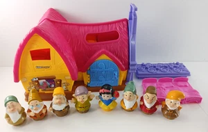 Fisher Price LITTLE PEOPLE Snow White The Seven Dwarfs Cottage Playset COMPLETE! - Picture 1 of 22