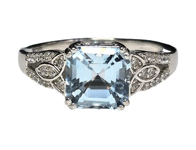 Anillo de topacio azul cielo y circón talla 8 en platino sobre plata de ley Asscher Foto 1 de 4