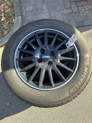 Fiat 500e Winterreifen Alufelge Michelin ALPIN 6 Kompletträder - Bild 1 von 4