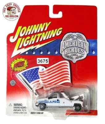 Camión de remolque Johnny Lightning American Heroes JLPD City DieCast 333-01 Hot Wheels Foto 1 de 4
