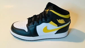 Size 11 - Jordan 1 Mid Black University Gold 2021 - Picture 1 of 1