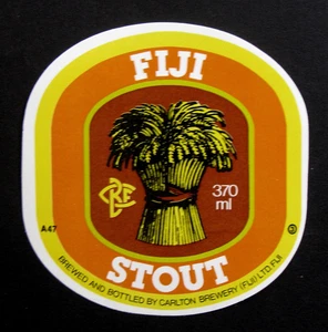 Carlton Brewery FIJI STOUT beer label AUSTRALIA 370mL #A47 - Foto 1 di 1