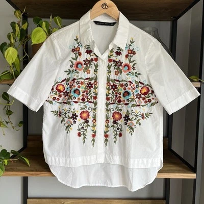 Zara Woman Floral Embroidered Shirt M / 10 White Cropped Dip Hem Worn Once - Image 1 of 4