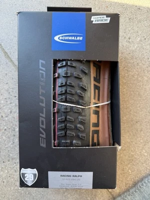Neumático Schwalbe RACING RALPH Evo Super Race TLE 29x2,25 ADDIX Speed Transparente Foto 1 de 3