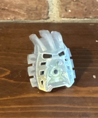 2002 Lego Bionicle 44814 Mask Avohkii Kanohi Mask Glitter Translucent Clear  - Image 1 of 4