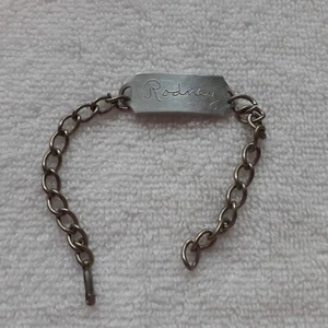 Red Goose Shoes, child's ID bracelet, shy 7", aluminum, "Rodney" on front, goose - Picture 1 of 3