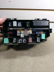 2012 - 2014 Honda CR-V Relay Fuse Box T0A A011 - Picture 1 of 7