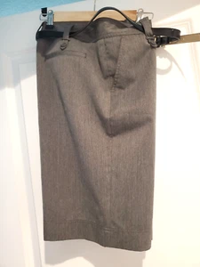 Bermudas Worthington para mujer 8 rayas frente plano calce moderno grises - Imagen 1 de 6