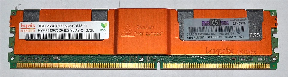 HYNIX 1 GB PC2 2RX8-5300F MEMORY CHIP METAL SCHOOL SURPLUS - Image 1 of 1