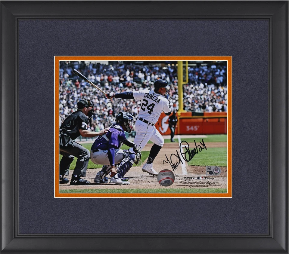 Foto de sucesso 3000º Miguel Cabrera Detroit Tigers emoldurada autografada 8"" x 10"" - Imagem 1 de 1