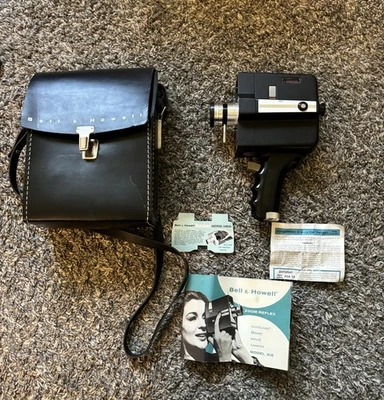 Modelo de cámara de película Bell and Howell Super 8 con estuche y empuñadura Sears (sin probar) LEER Foto 1 de 4