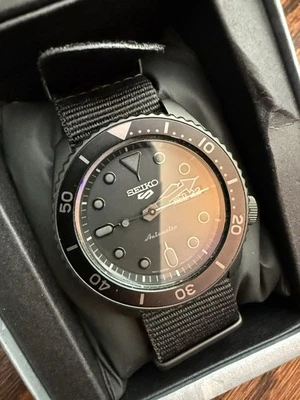 Reloj deportivo negro para hombre Seiko 5 - SRPD79 Foto 1 de 3