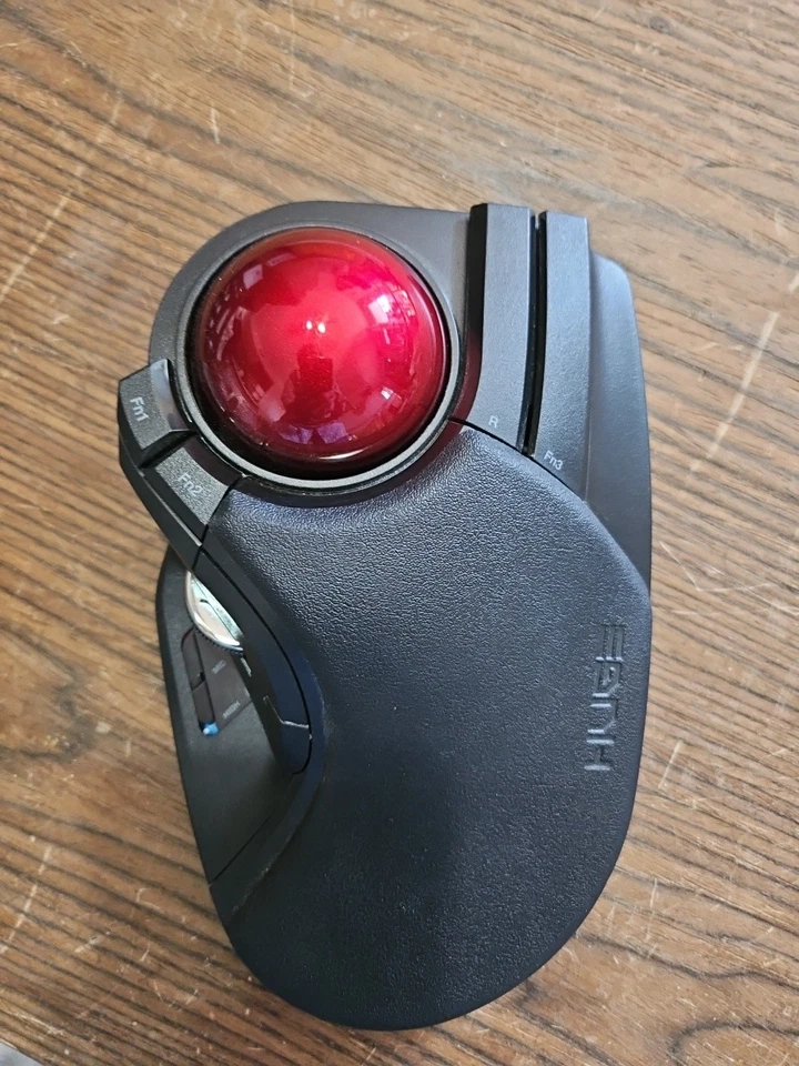 RATÓN ELECOM TRACKBALL 8 BOTONES BOLA GRANDE M-HT1URBK JAPÓN SEGUIMIENTO Foto 1 de 1