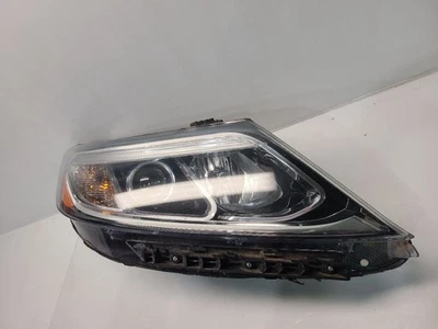 Faro derecho pasajero Kia Sorento 2014-15 - halógeno con detalles LED Foto 1 de 4
