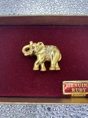 Модная брошь с рубиновым глазом слона с животными Imperial Court - Изображение 1 из 4