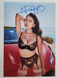 Rae Lil Black Sexy Adult AVN Model signed 20x30cm Foto Autogramm Autograph IP2 - Bild 1 von 1