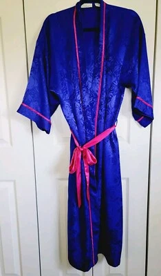 Bata de salón Lord & Taylor M para mujer con cinturón manga larga talla grande púrpura satinado Foto 1 de 4