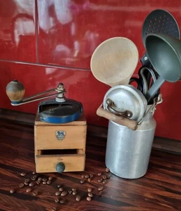 französ. Kaffeemühle Mokka Peugeot 50/60 Jahre Vintage CoffeeGrinder Kaffemühle - Bild 1 von 2