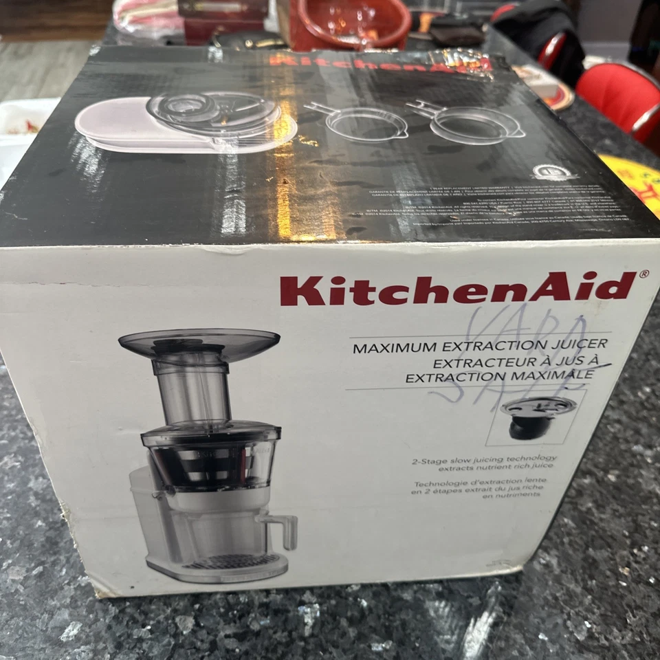 KitchenAid Maximum Extraction Slow Juicer WHITE Model KVJ0111WH - Image 1 of 4