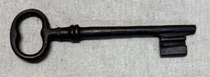Antique Skeleton Manor Door Key (61/4”) - Picture 1 of 6