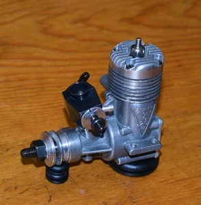 Modellino aereo Super Tigre G20 15 AMA Race Mod 1965 2,5cc motore 1/4-28 vintage - Foto 1 di 6