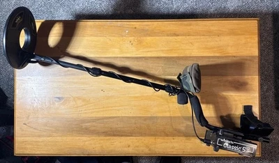 DETECTOR DE METAIS VINTAGE WHITE’S CLASSIC ID 5 EXCELENTE ESTADO DE FUNCIONAMENTO - Imagem 1 de 4