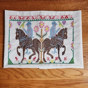 Vintage Handarbeit Leinen bestickt Pferd mit Ritter, Vögel & Blumen - Bild 1 von 14