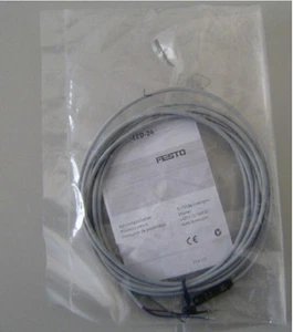 1 PCS New FESTO SME-8-K-LED-24 150855 Proximity Switch - Picture 1 of 2