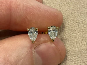 1.0 Carat Lab Created Diamond Pear Cut Stud Earrings 9k Gold Plated 925 - Picture 1 of 6