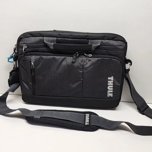 Thule Sweden TSDA-113 Straven 13 inch Laptop Notebook Bag Black Gray Gently Used - Picture 1 of 7