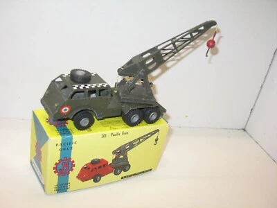 FJ, Pacific Truck Military Crane France Toy With A Red Hook - Image 1 of 4