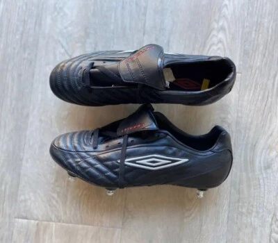 Umbro XAI VII LGE-A SG Fußballschuhe Fußball Stollen Neu Schwarz Herren US 10... - Bild 1 von 4