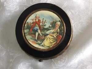 Compact, Vintage gold-tone cosmetic features An Historical Couple Courting - Picture 1 of 5