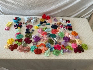 Large Lot Of Colorful Hair Bows, Assorted Sizes And Designs - Picture 1 of 10