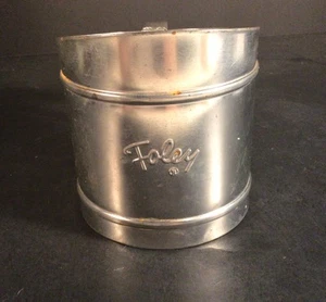 Vintage Foley 2 Cup Hand Flour Sifter Squeeze Handle Made in USA - Picture 1 of 6