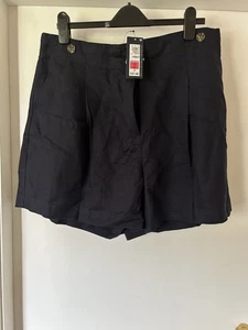 M &S Ladies Shorts With Front Pleat. Navy. Size 18 - Picture 1 of 2