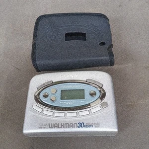 Sony Walkman WM-FX477 FM/AM/Cassette- Radio (Does Not Power On) - Picture 1 of 8