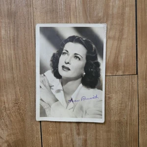 RARE VINTAGE SIGNED PHOTO JOAN BENNETT FILM NOIR ACTRESS BLACK & WHITE PORTRAIT - Picture 1 of 5