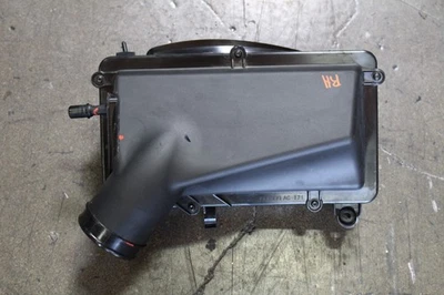 Ferrari 296 GTB, RH, derecha, caja purificador de aire, Dmg, usado, P/N 900167 Foto 1 de 4