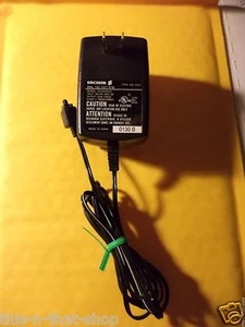 Adattatore AC ERICSSON modello 420AS44001 BML1621027R1B caricatore originale OEM - Foto 1 di 2