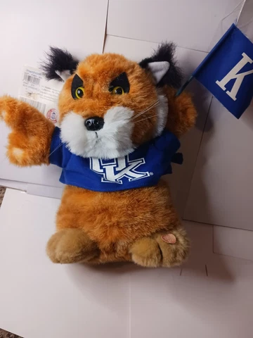 The Authentic Mouse's Mascots - The University Of Kentucky Wildcat 2094 of 5000 Cover