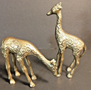 Pair of Brass Giraffes manufacturer unknown - Picture 1 of 10