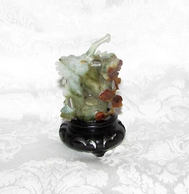 Antigua botella de tabaco china tallada de jade de finales del siglo XIX-XX Foto 1 de 4