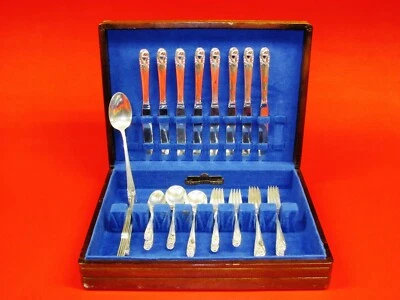 Столовые приборы Spring Glory от International из чистого серебра, 49 штук сервировка для 8 - Изображение 1 из 4