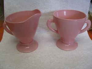 1950s Signed Hazel Atlas Milkglas Ovide Platonite Rose Pink Creamer Sugar Footed - Picture 1 of 5