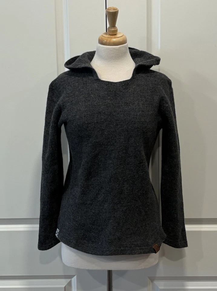 Paka Alpaca Hoodie Womens M Gray Pullover Sweater Hooded Handmade Wool Warm - Image 1 of 4