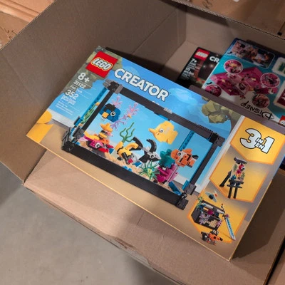 LEGO CREATOR: Fish Tank (31122) - Image 1 of 4