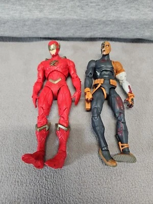 Lot Of 2 DC Direct Figures Flash Zombie Deathstroke (T3) - Image 1 of 4